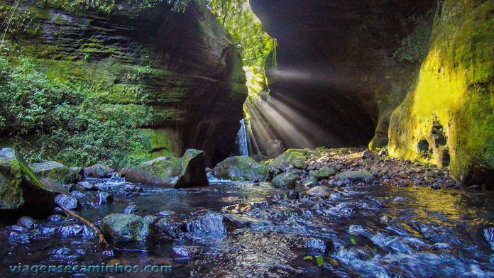 Trilha da gruta das Andorinhas - Rolante