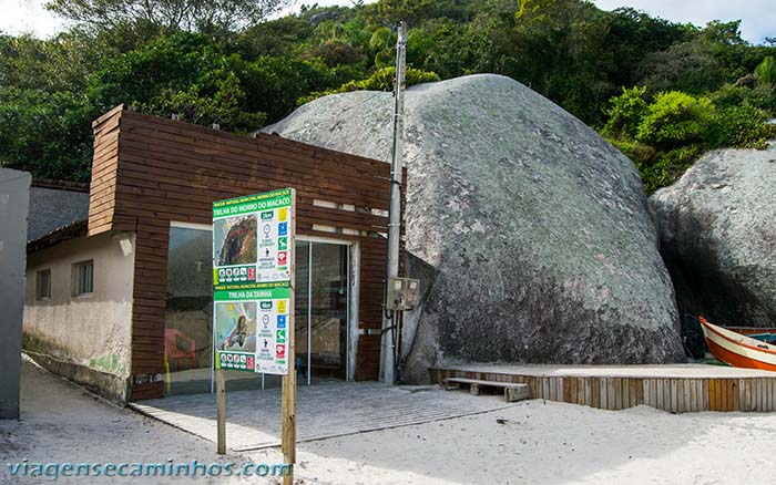 Início da trilha do Morro do Macaco