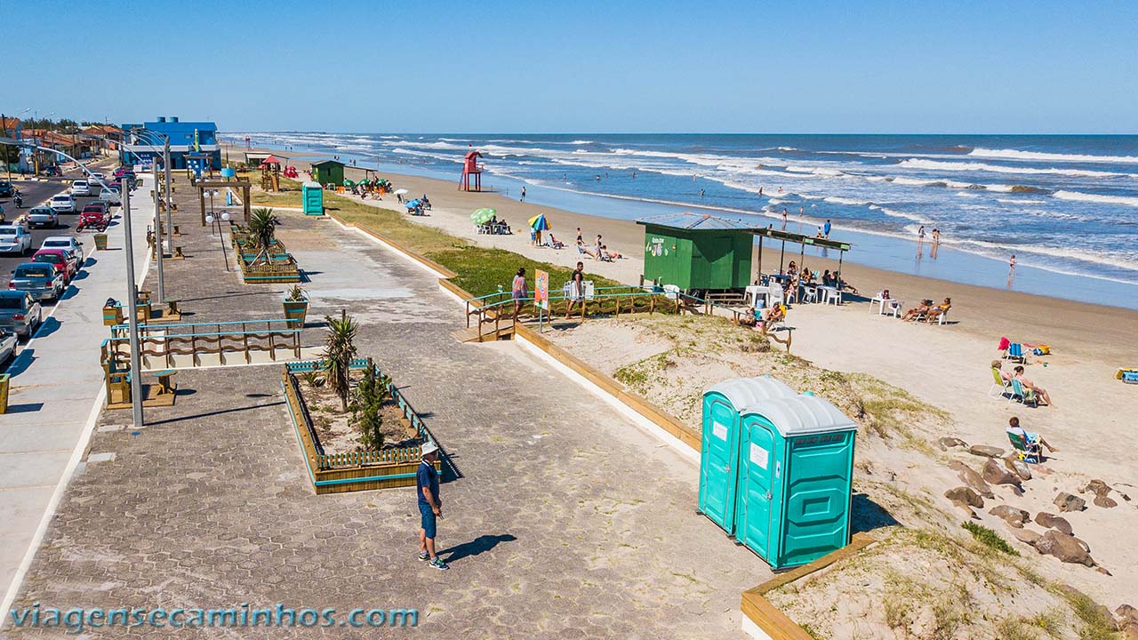 Calçadão da praia de Cidreira