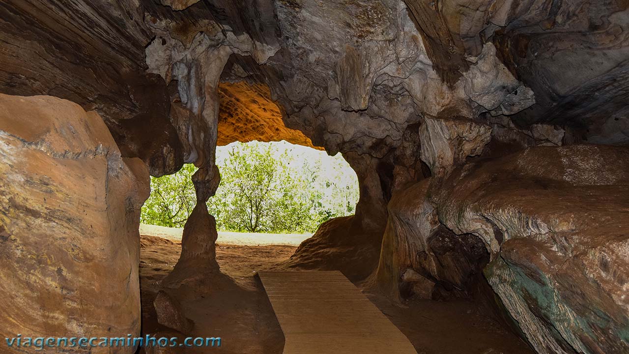 Gruta do Limoeiro - Castelo