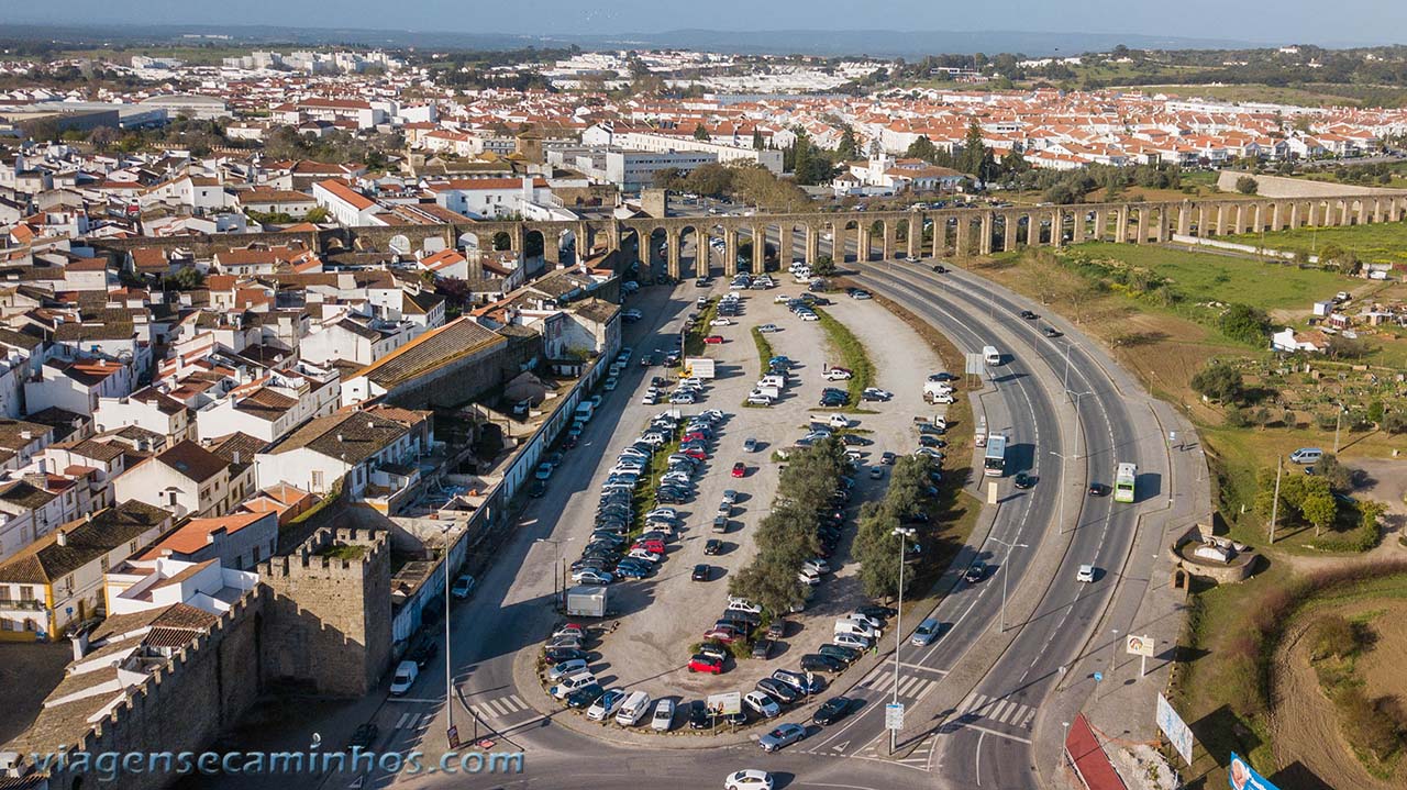 Estacionamento público em Évora