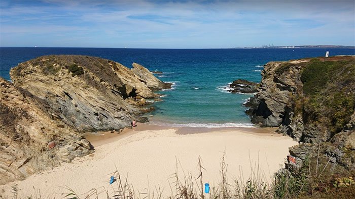 Praia do Serro da Águia