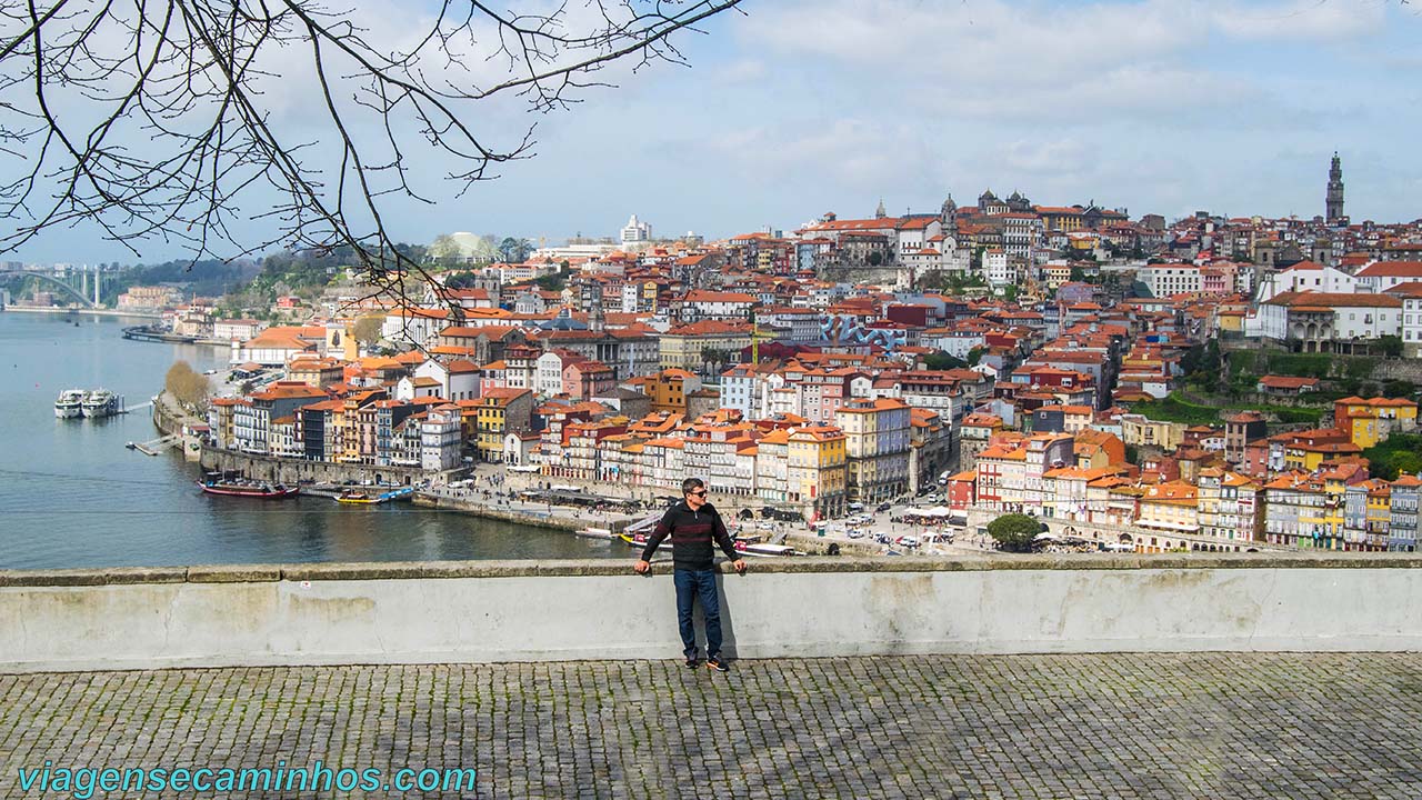 Cidade do Porto vista de Vila Nova de Gaia