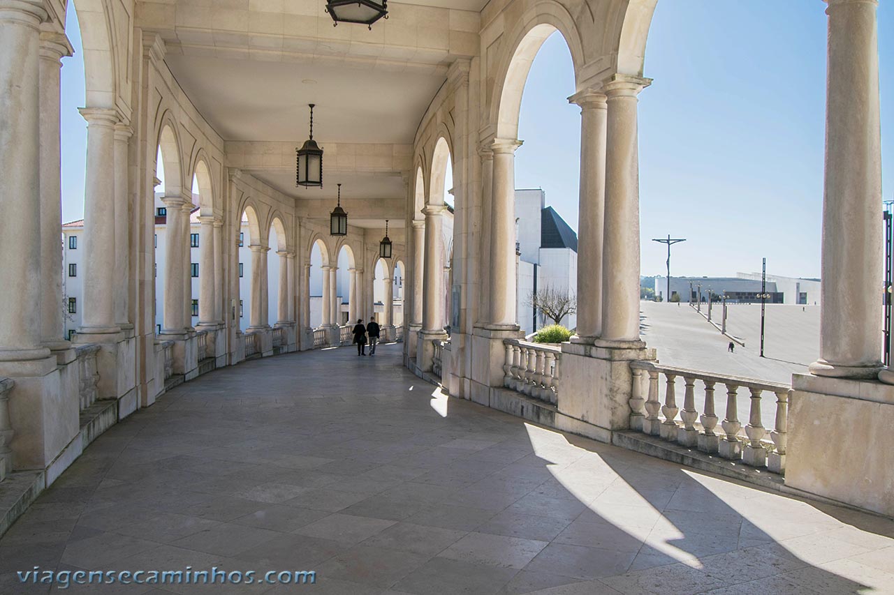 Colunas do Santuário de Fátima