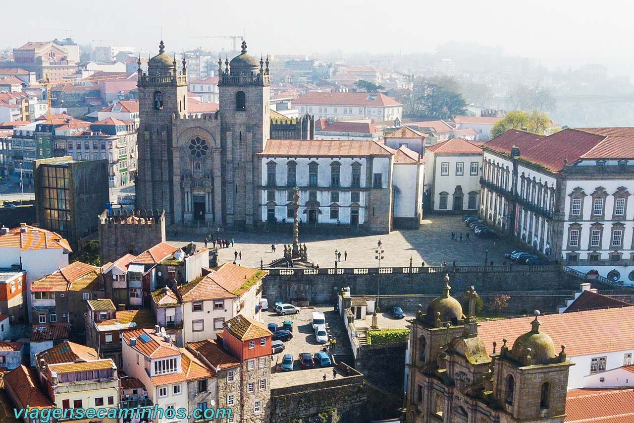 Vista aérea da Igreja da Sé do Porto