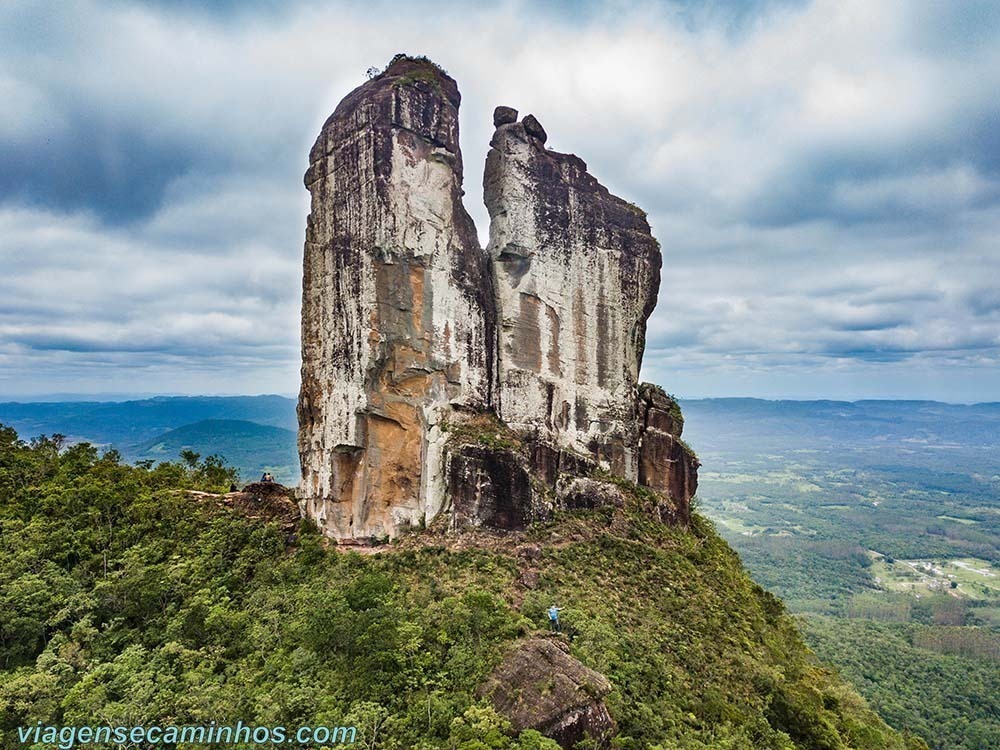 Pedra dos Dois Dedos - Treviso SC