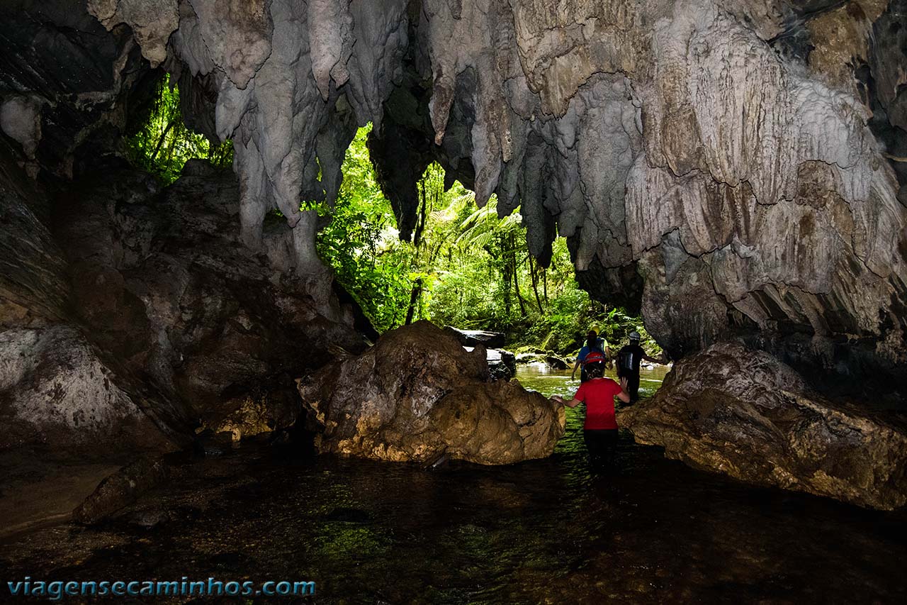 Cavernas do Petar - Entrada da Caverna Água Suja