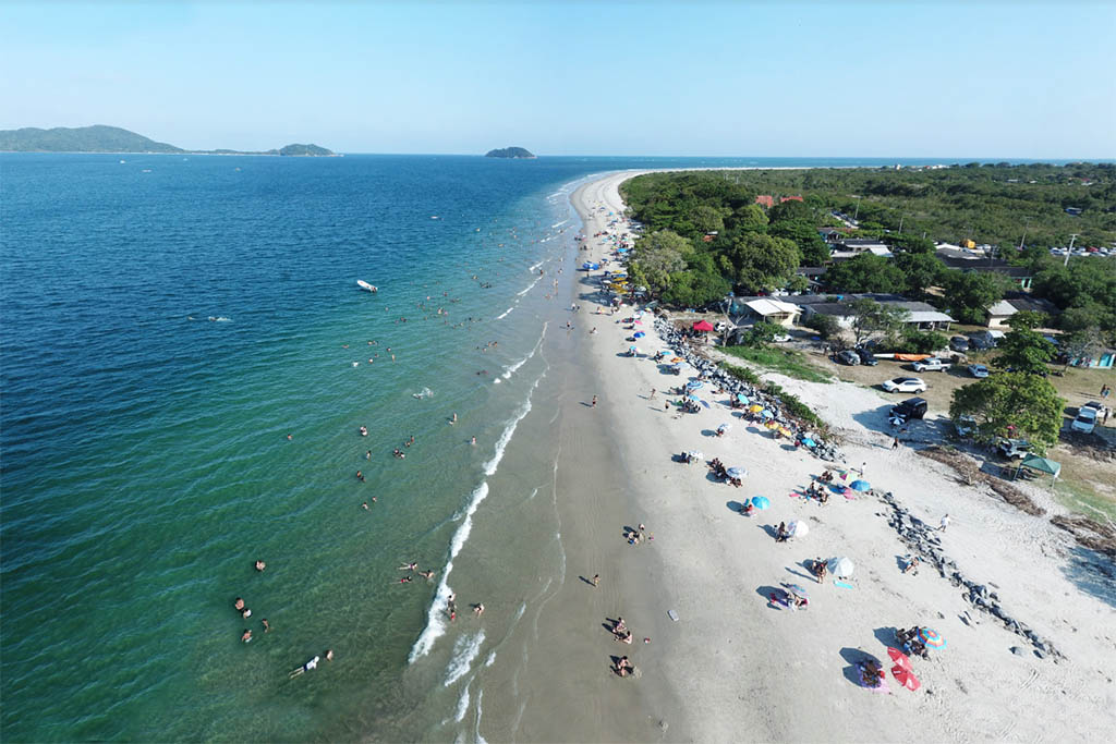 Praia do Pontal do Sul - PR
