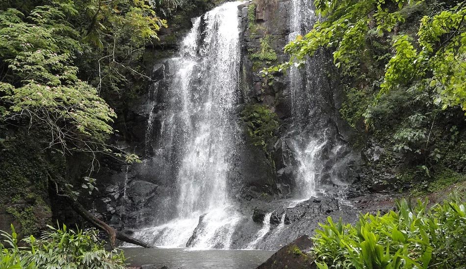 Cachoeira na Trilha do Pitoco