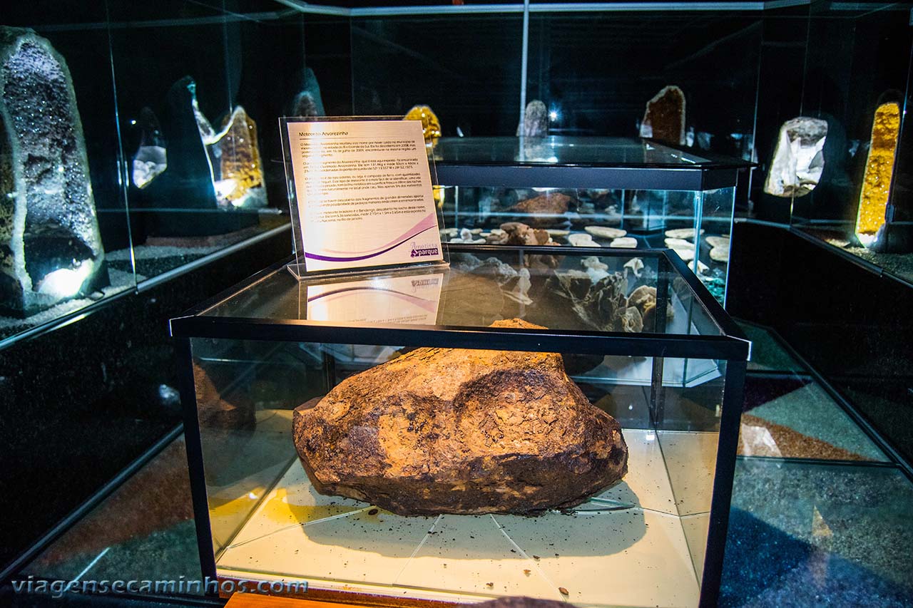Meteorito no Ametista Parque Museu