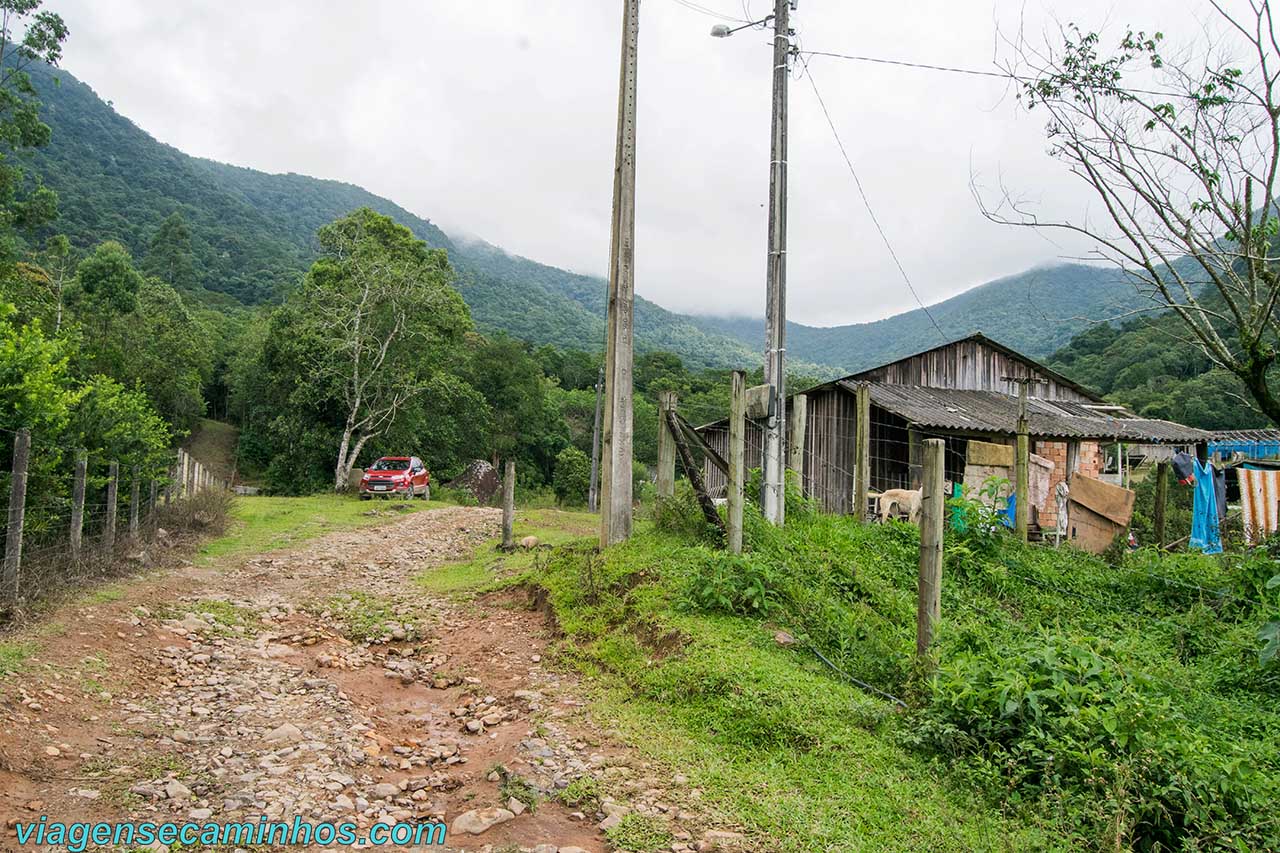 Acesso à Cachoeira do Cantão - Nova Veneza