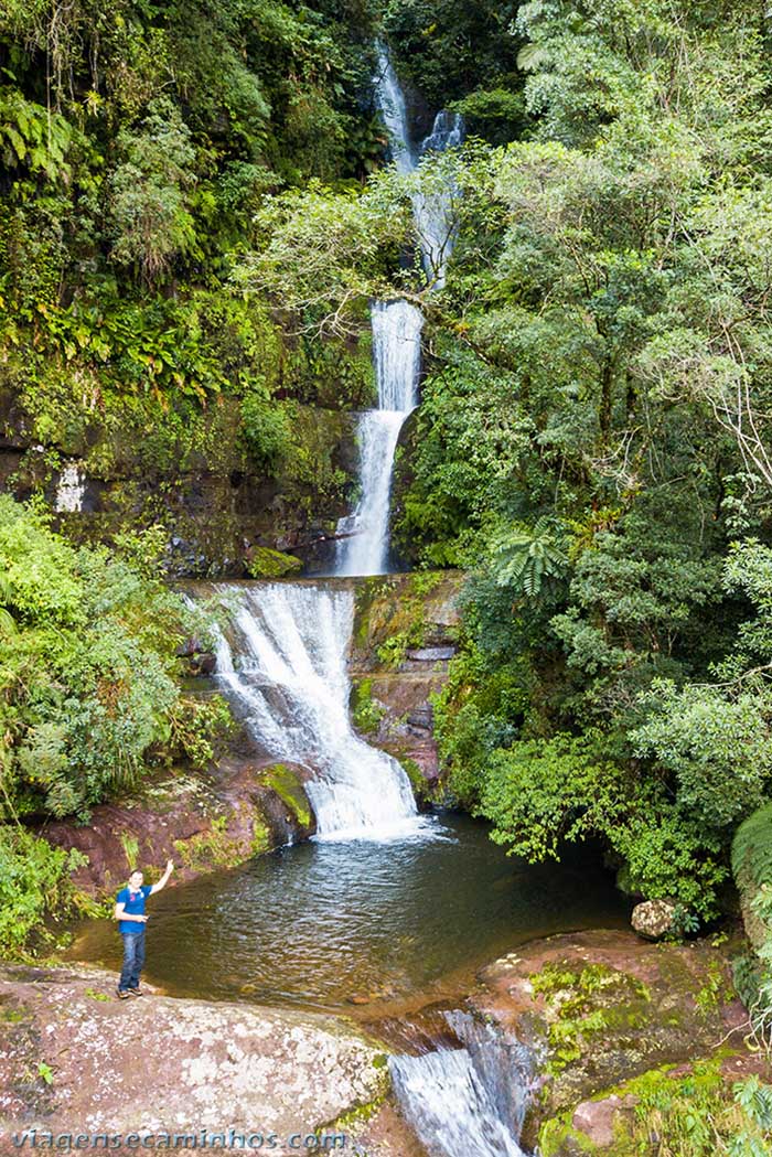 Piscinas naturais na Cachoeira do Cantão