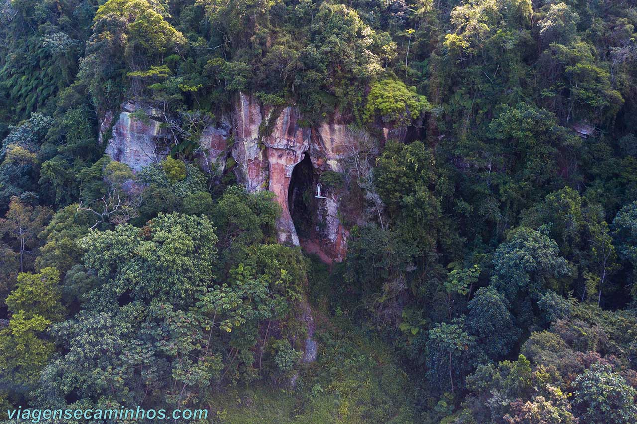 Vista aérea da Gruta da Serrinha