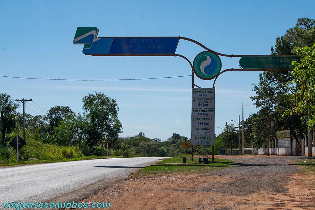 Estrada de Campo Grande a Bonito MS