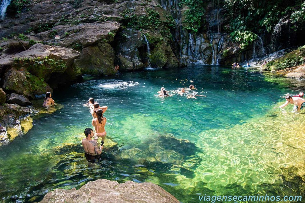 Poço Azul - Maranhão: Um oásis na Chapada das Mesas - Viagens e Caminhos