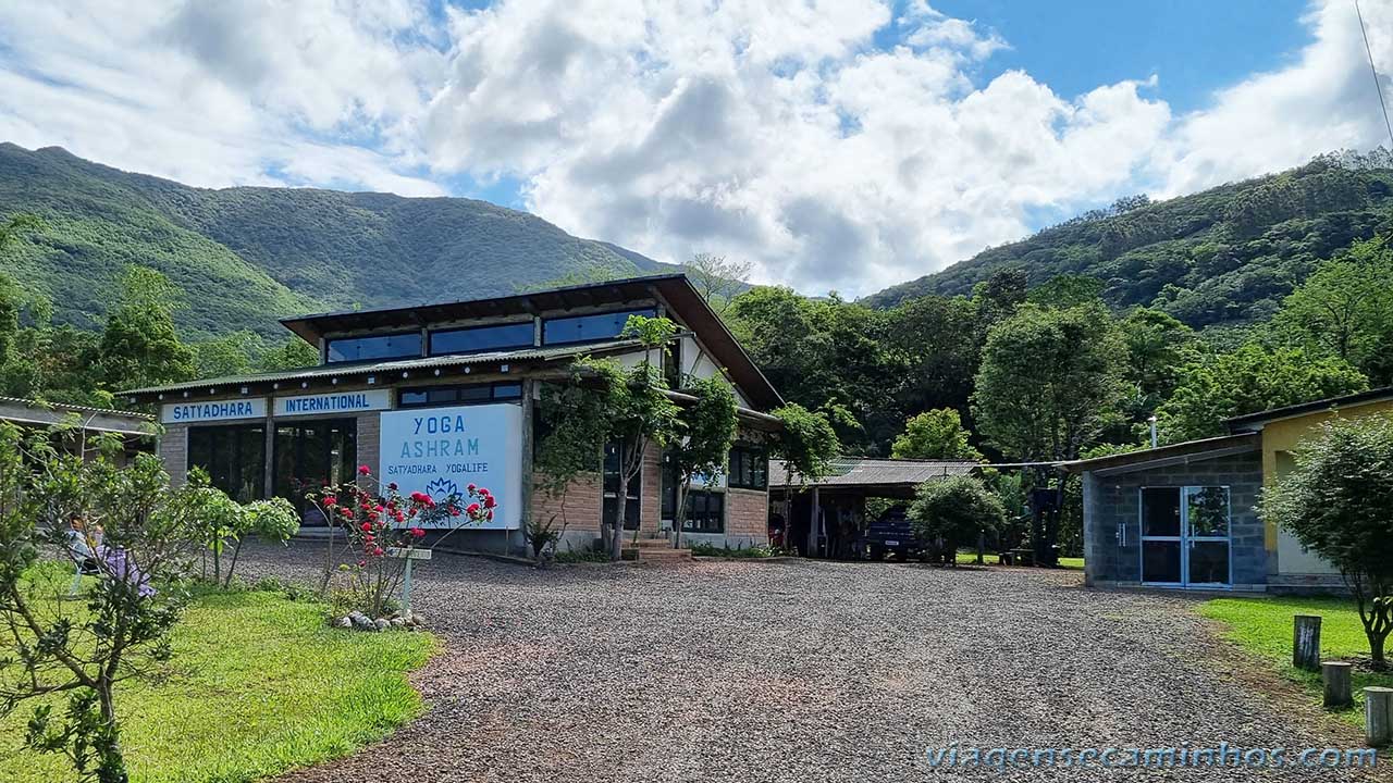 Escola de Yoga de Terra de Areia