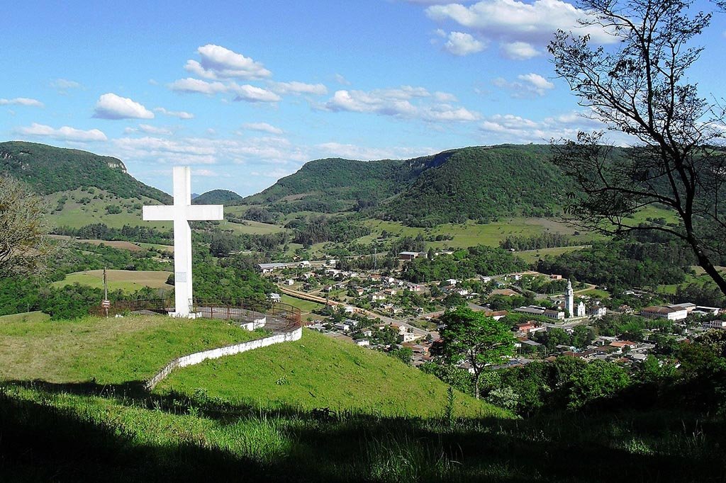 Cruz Luminosa de Ivorá