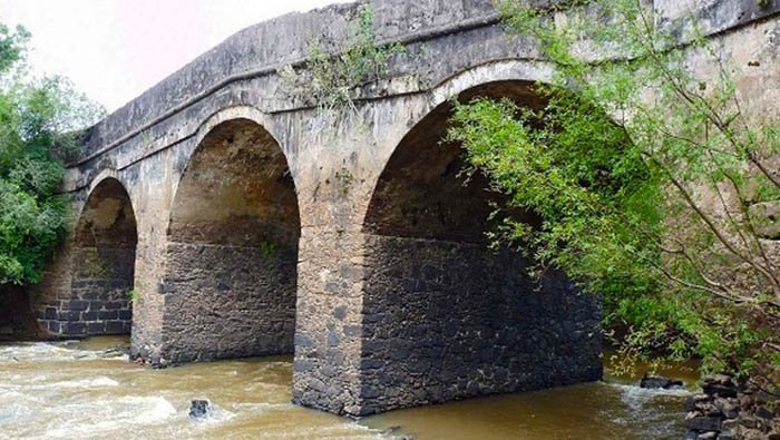 Cachoeira do Sul - Ponte de pedra de Botucaraí