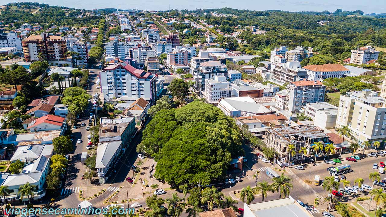 Nova Prata - Vista aérea da Praça da Bandeira