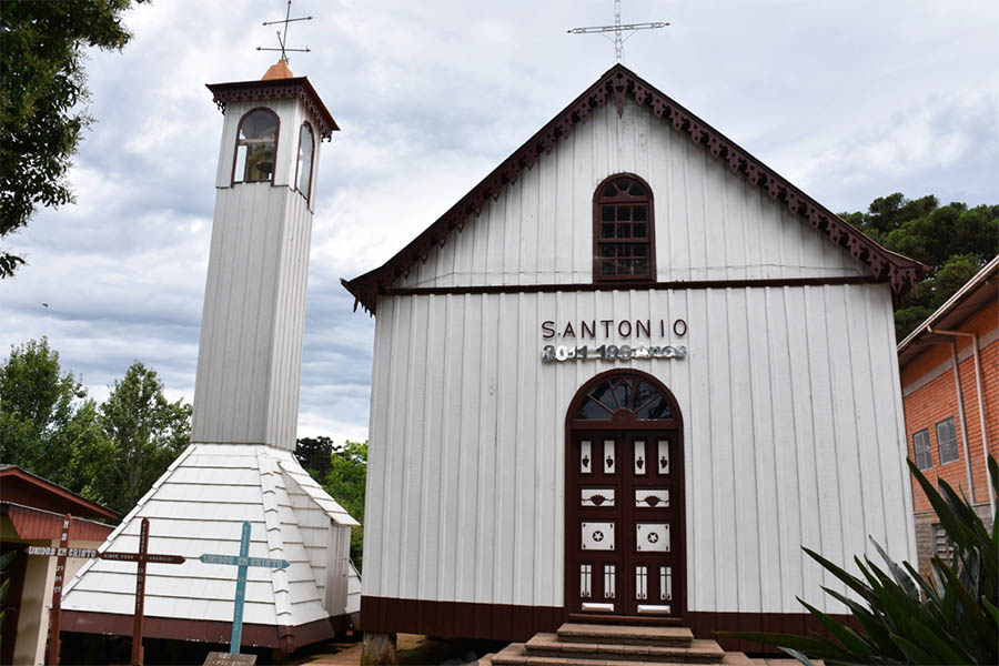 Capela Santo Antônio Linha 18 Roso