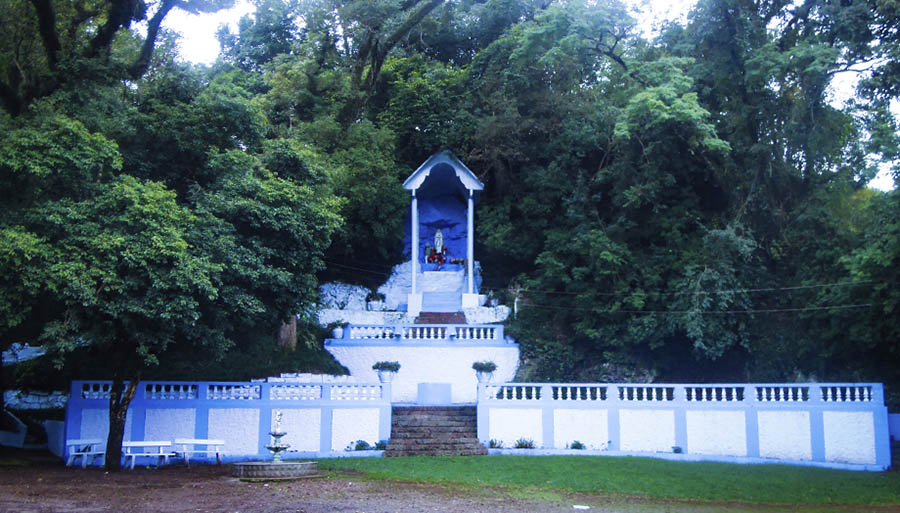 Gruta Nossa Senhora de Lourdes - Vila Maria RS