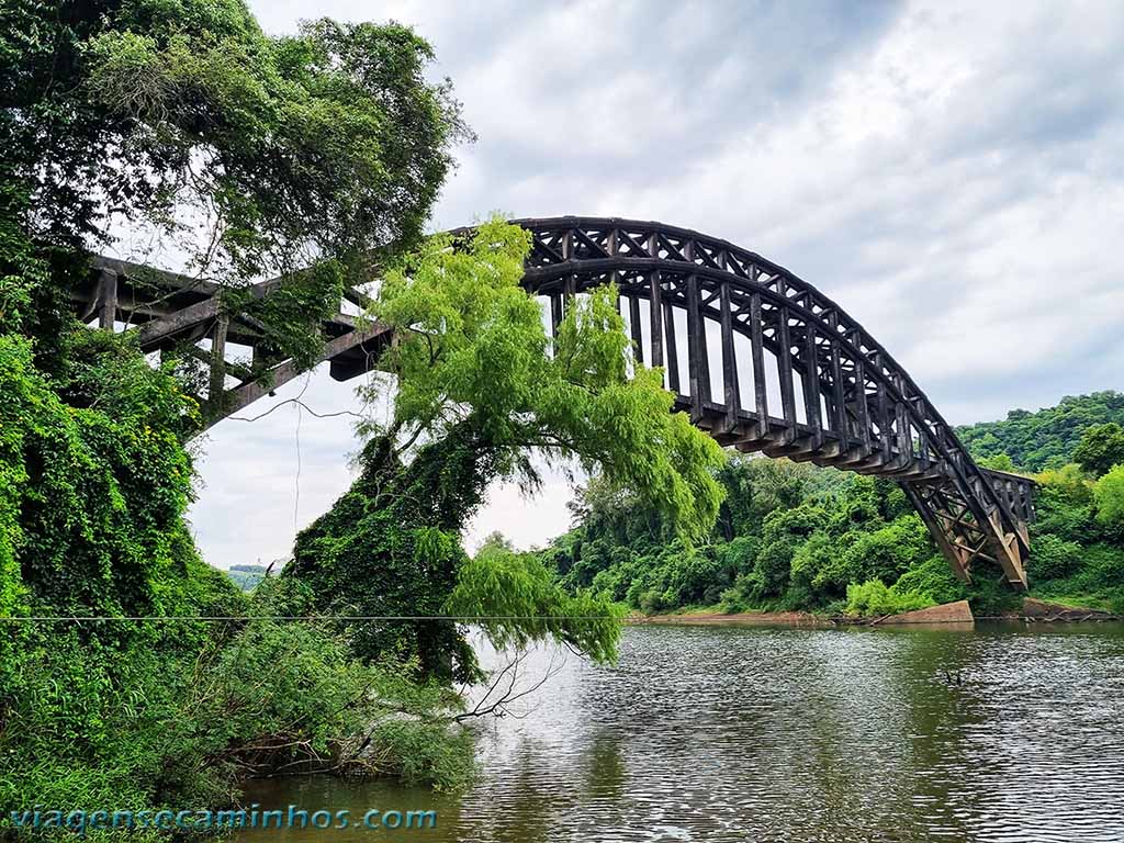 Ponte da Vila Clara - Mata RS