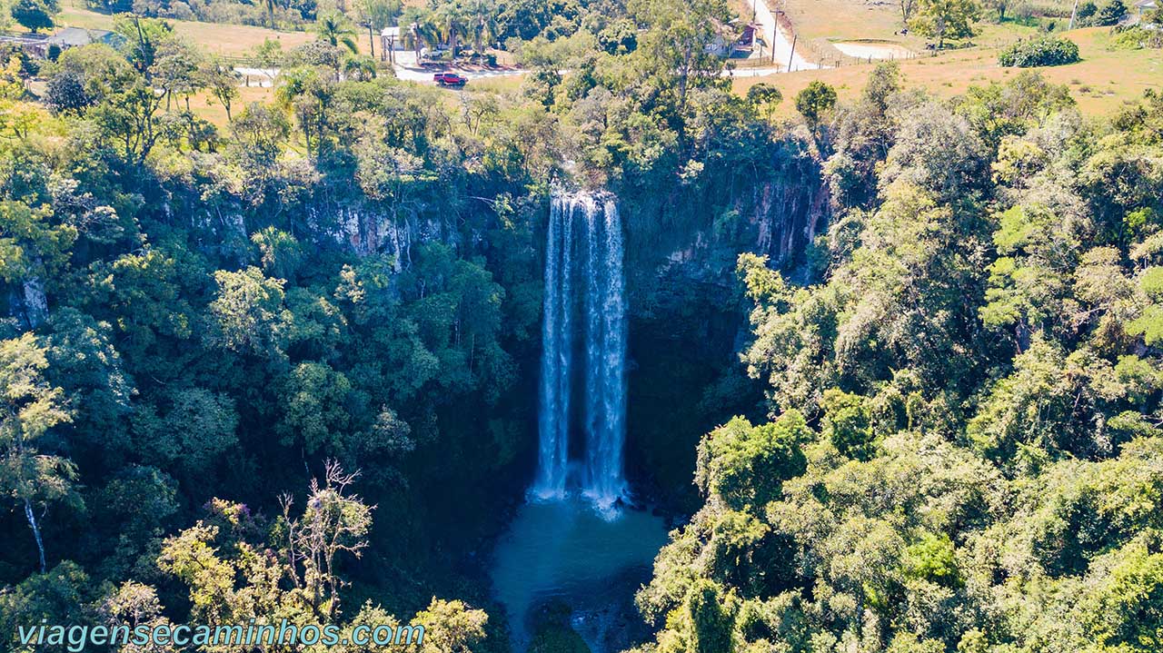 Vista aérea da Cachoeira Rio Campense