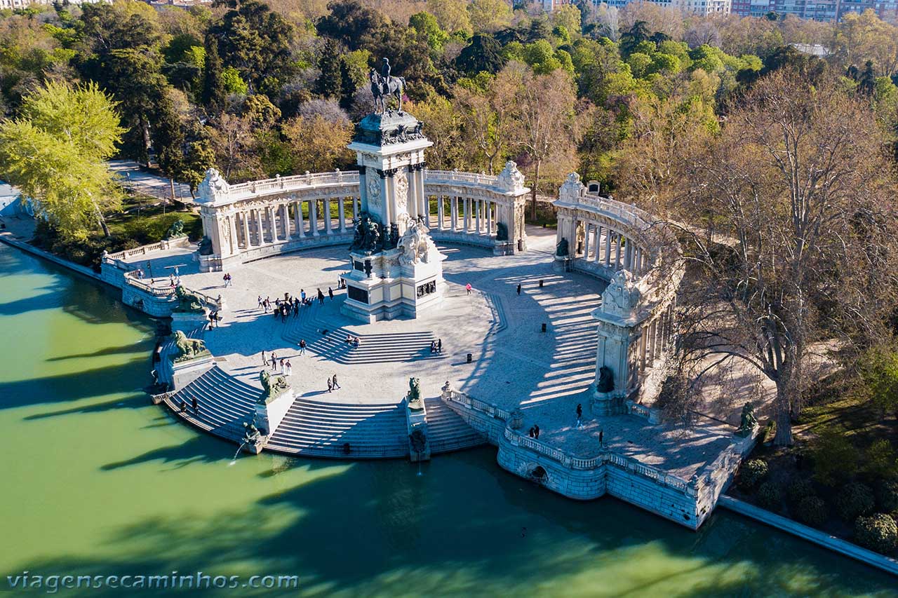 Madrid - Monumento a Alfonso XII - Parque el Retiro