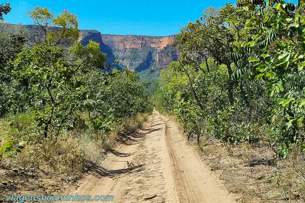 Estrada no Parque Nacional da Chapada dos Guimarães MT