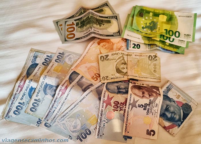 Liras Turcas, Dólares e Euros