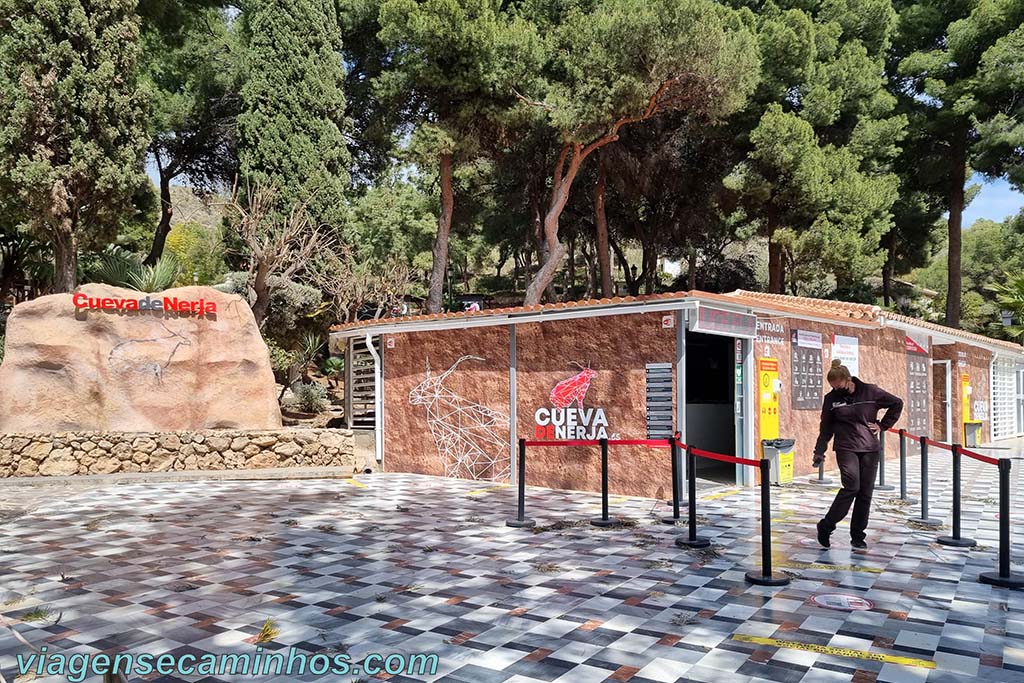 Entrada da Cueva de Nerja