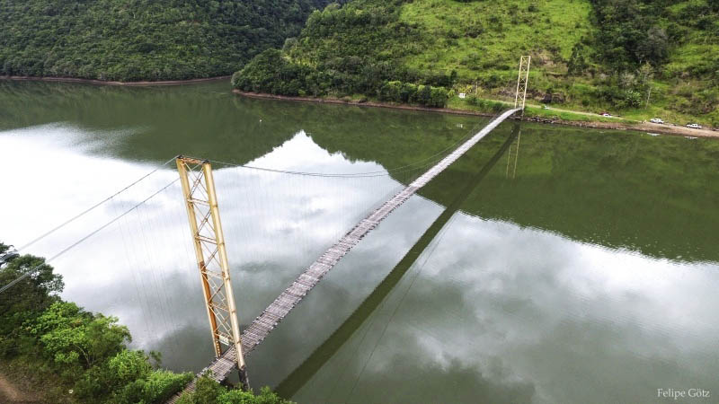 Ponte pênsil do Rio Canoas