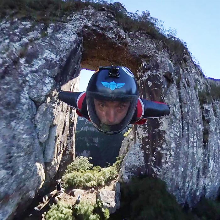 Voo de Gabriel Lott na Pedra Furada