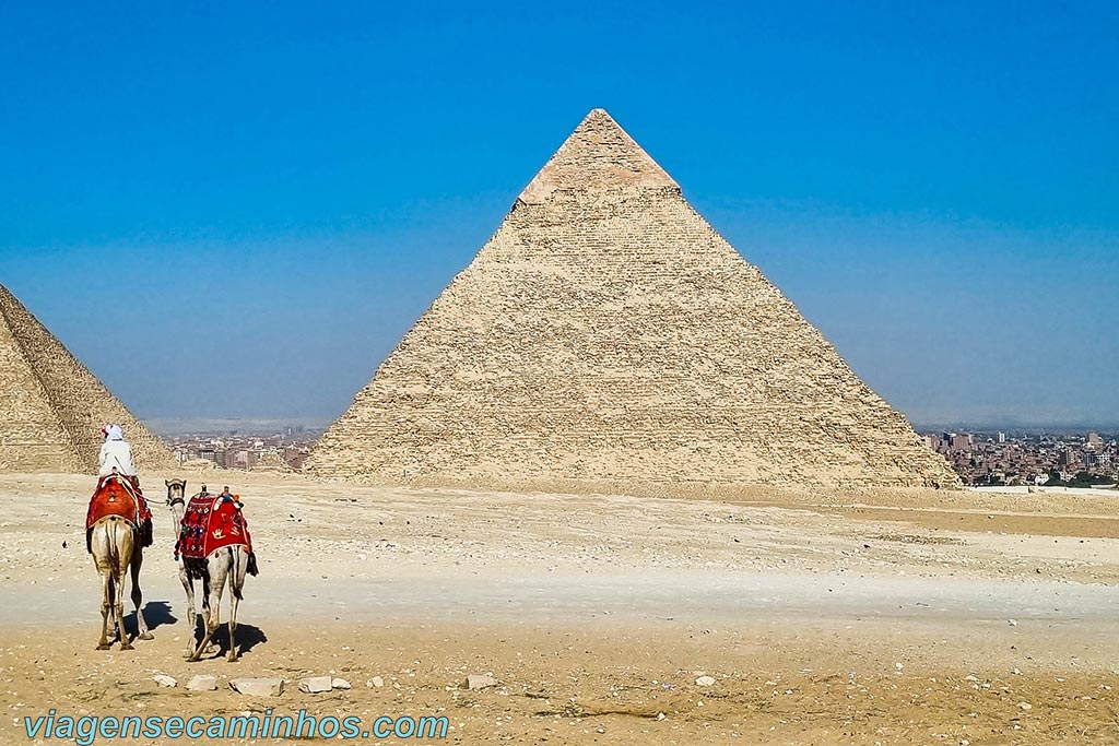 Pirâmides de Gizé - Pirâmide de Quefrén