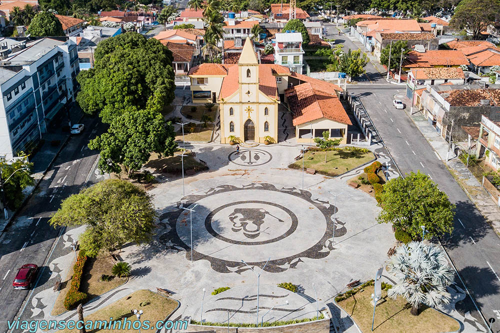 Praça e Igreja matriz de Salinópolis PA