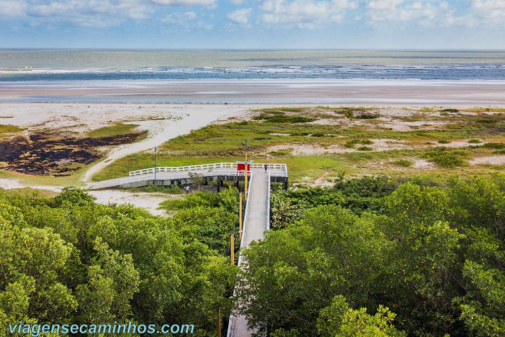 Passarela de acesso á Praia da Corvina - Salinópolis