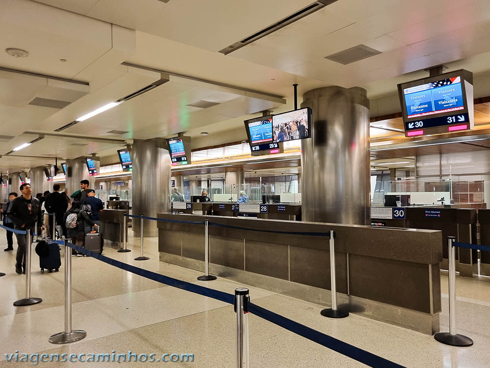 Imigração nos Estados Unidos - Aeroporto de Los Angeles