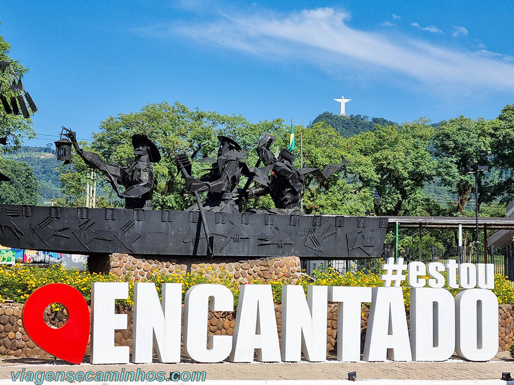 Monumento à Lenda de Encantado