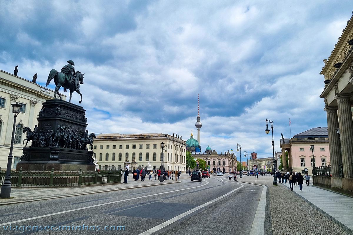 Berlim - Av. Unter Den Linden