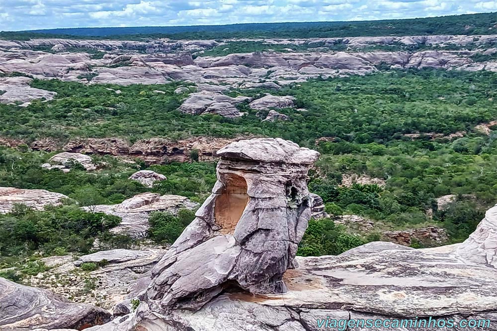 Pedra do Santuário - Serra das Confusões