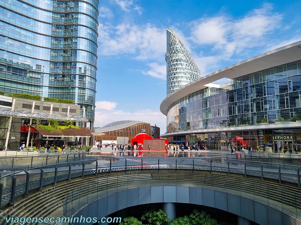 Piazza Gae Aulenti - Milão