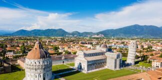 Piazza dei Miracoli - Pisa - Itália