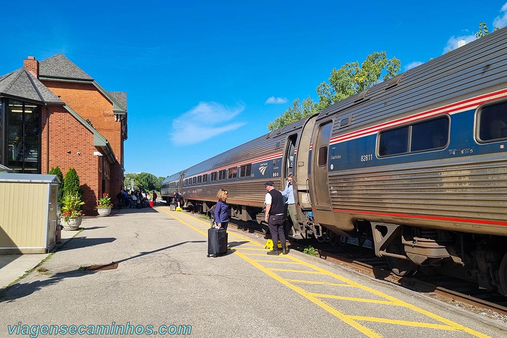 Trem de Toronto a Niagara Falls