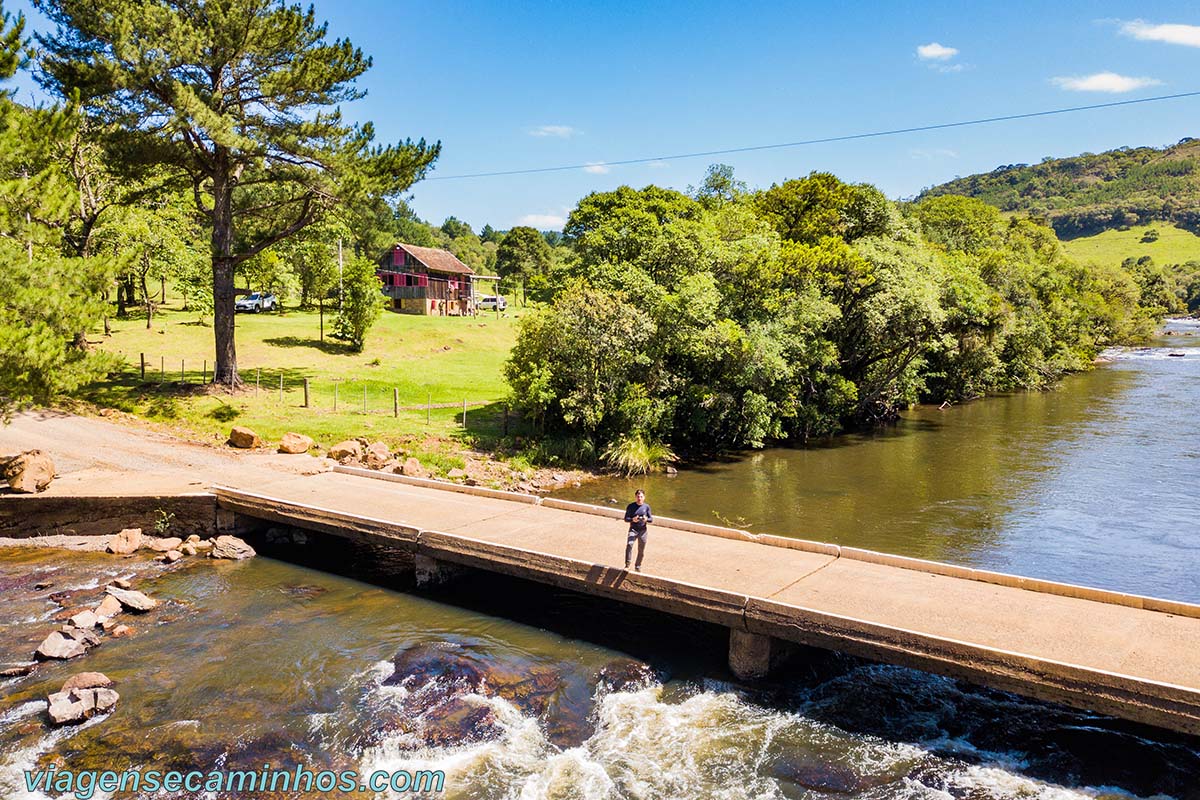 Rio Tainhas e Aldeia Colibri - Jaquirana