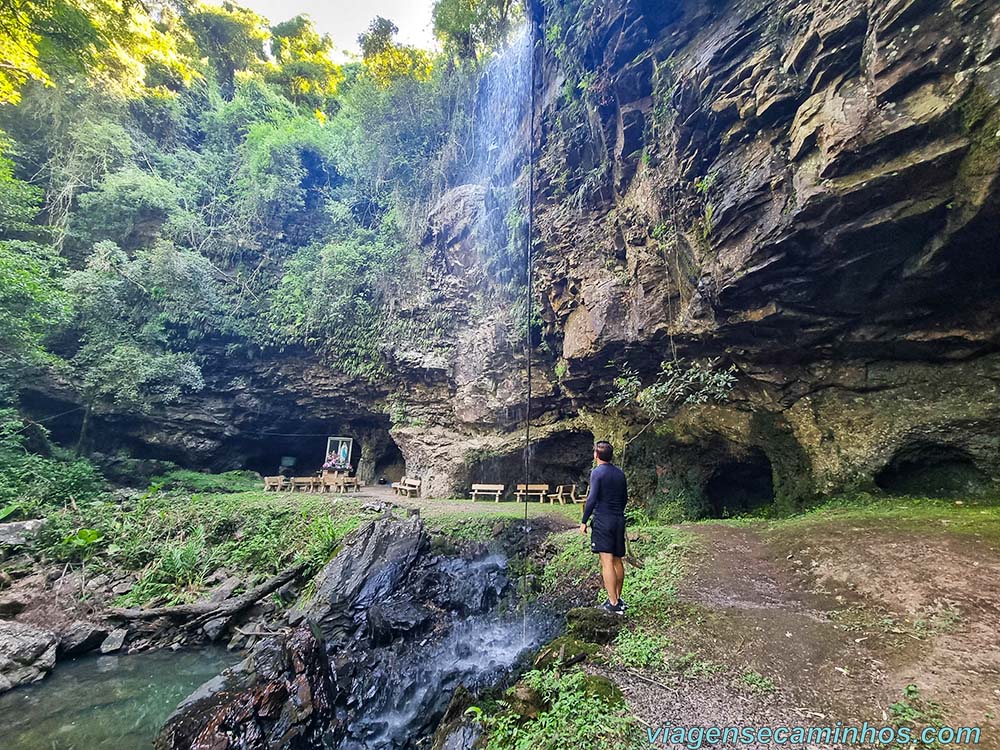 Gruta Nossa Senhora de Lourdes - Pouso Novo RS