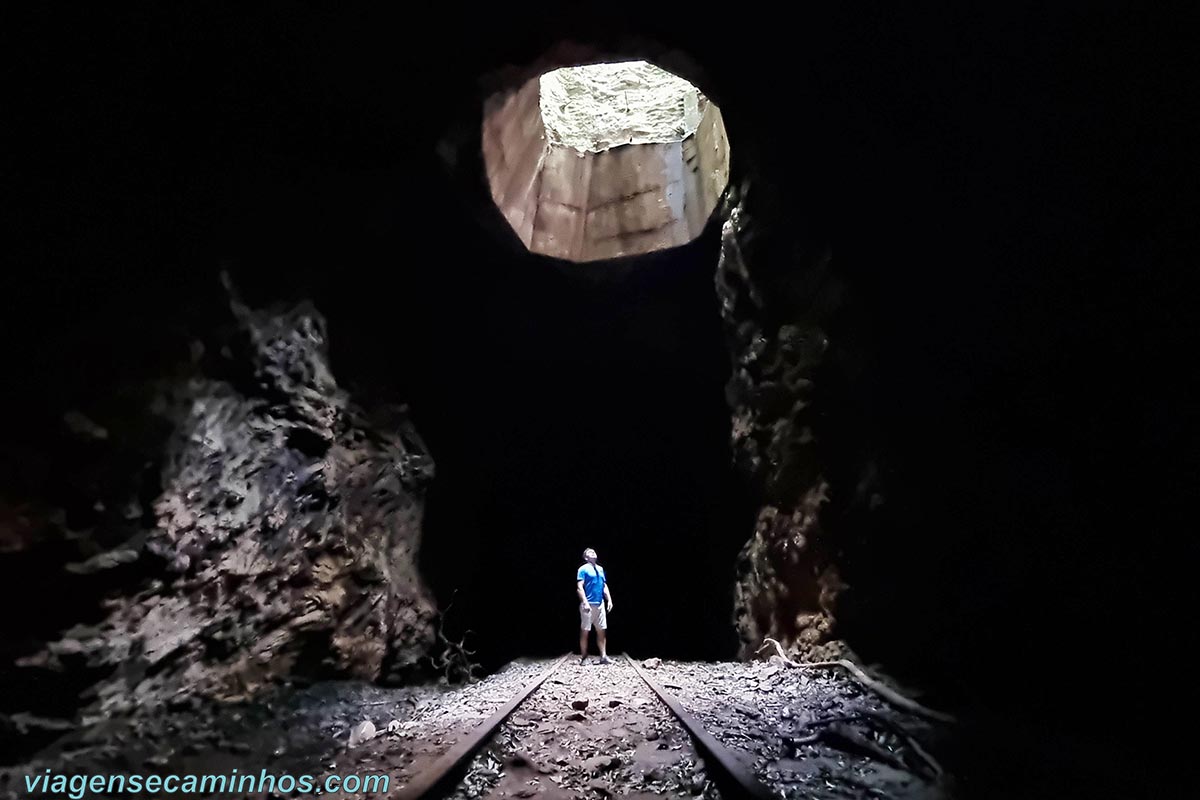 Túnel Furado - Roca Sales