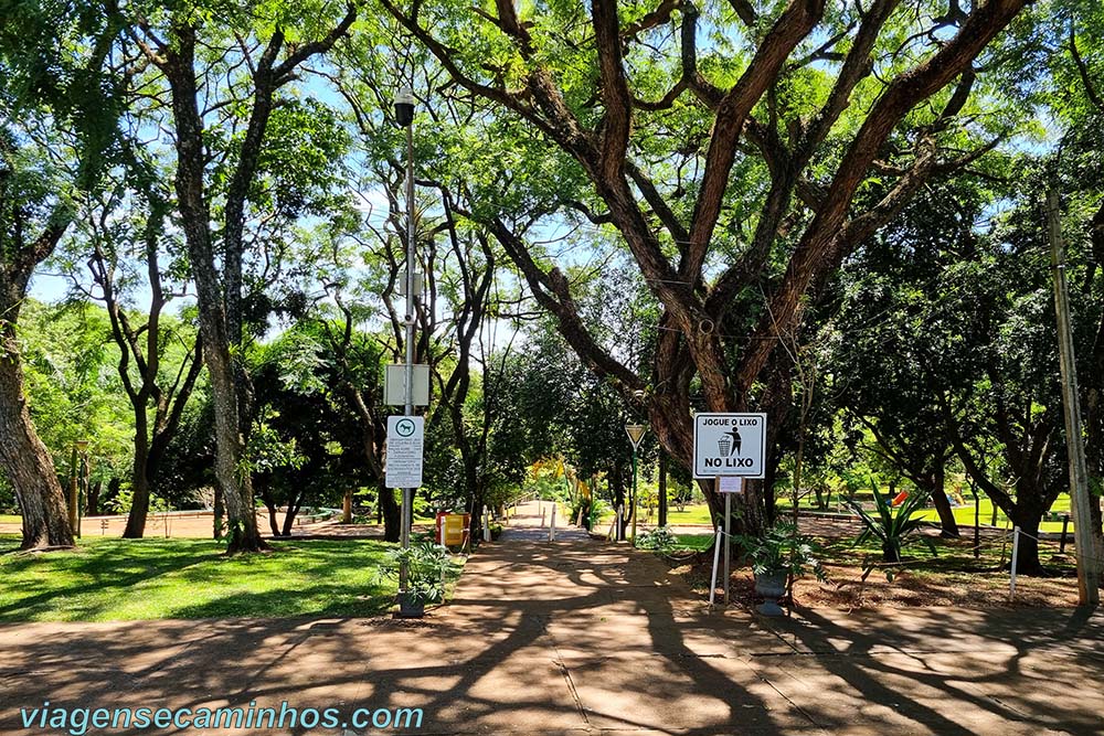 Praça Alfredo Werner Nyffeller - Maringá