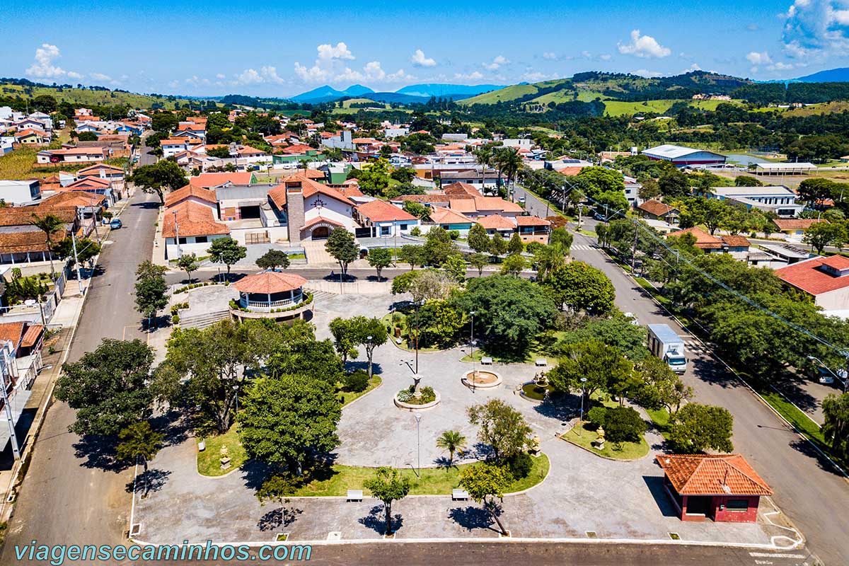 Praça matriz de Sapopema