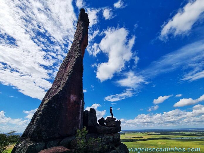 Dedo de Deus - Serra do Roncador Dedo de Deus - Serra do Roncador