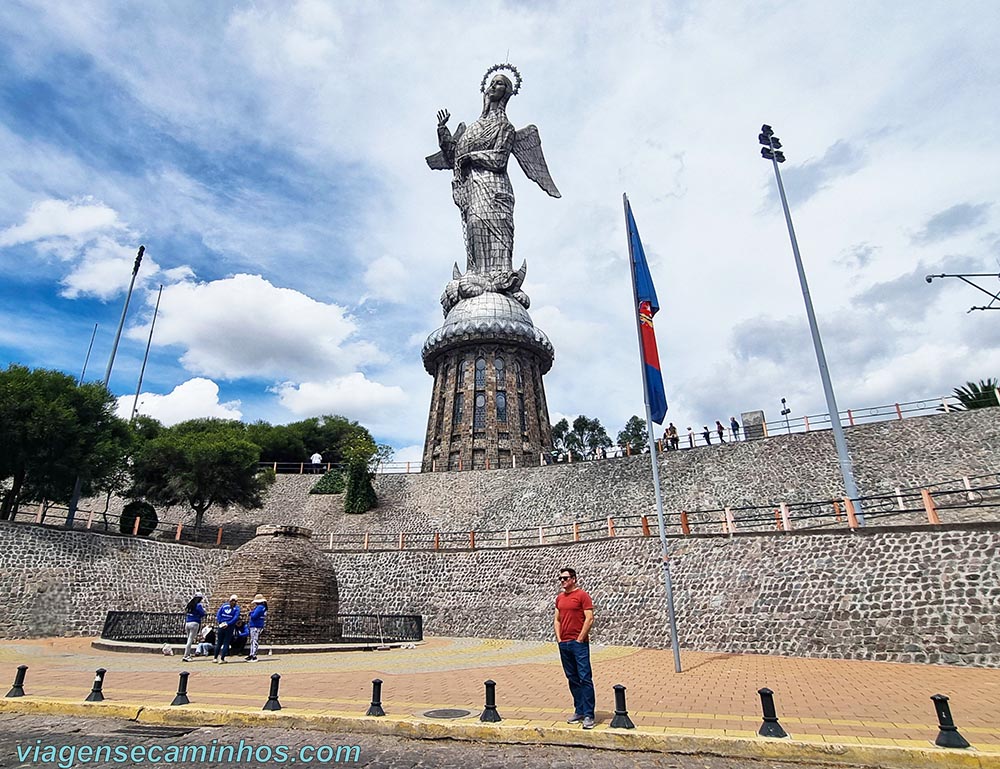 Estátua Virgem de Panecillo - Quito
